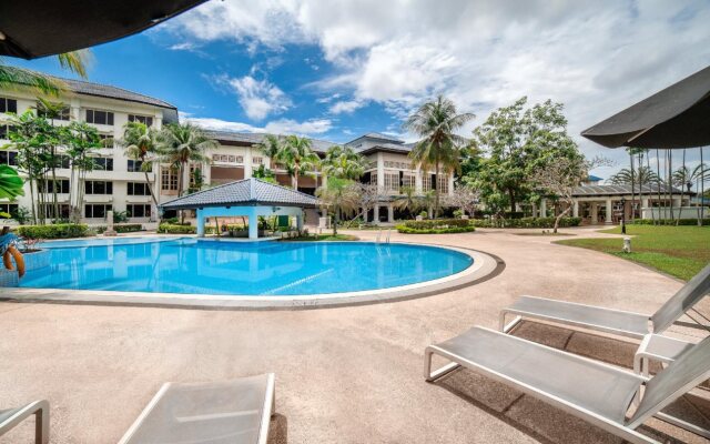 Glenmarie Hotel & Golf Resort