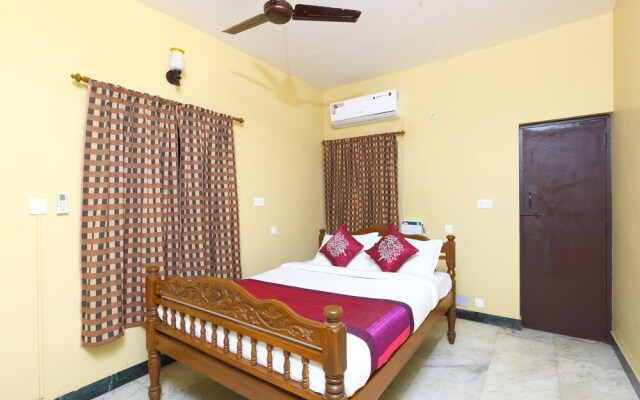 OYO 9833 Home 3BHK Reddiyarpalayam