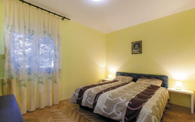 Awesome Home in Tugare With Wifi and 4 Bedrooms