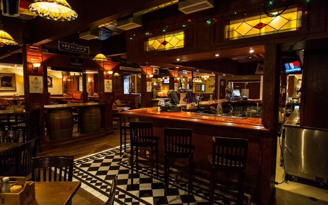 Grizz Hotel