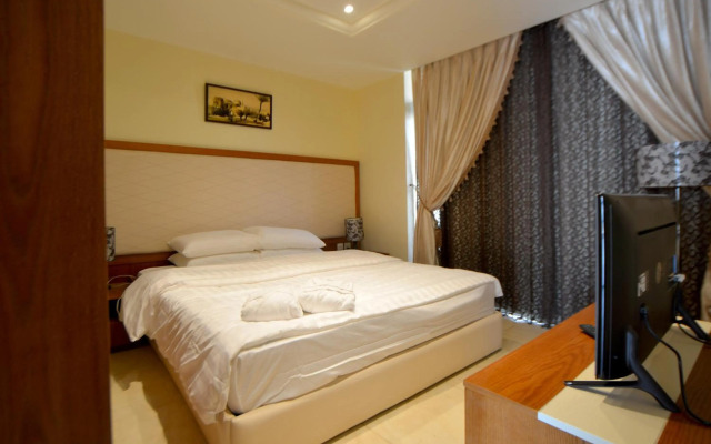 Public Security Hotel & Chalets