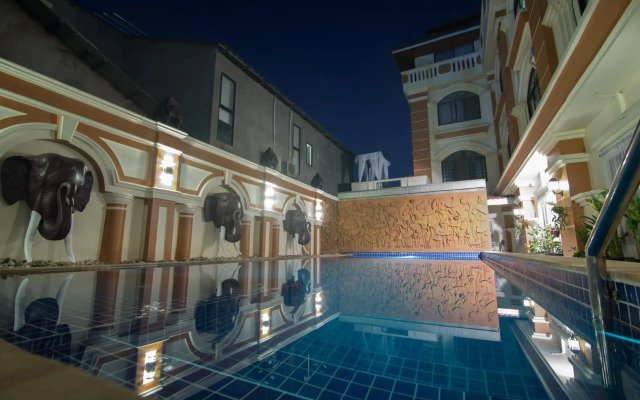 Reaksmey Chanreas Hotel