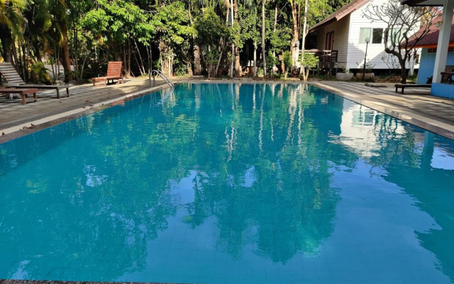 Thongpaeka Hotel