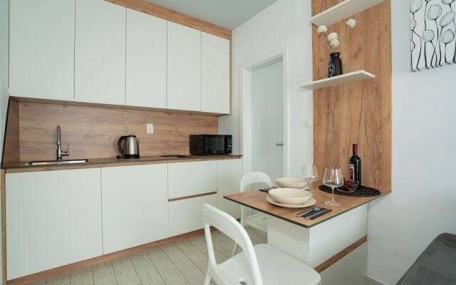 Apartments Ellena