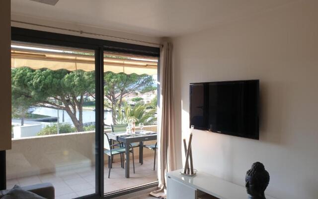 Superbe appartement vue plage de Port-Grimaud