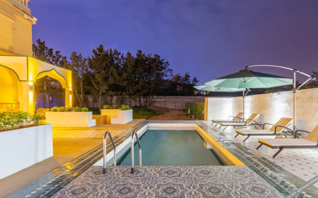 Floral Hotel · Weihai Haya Swimming Pool Garden hotel