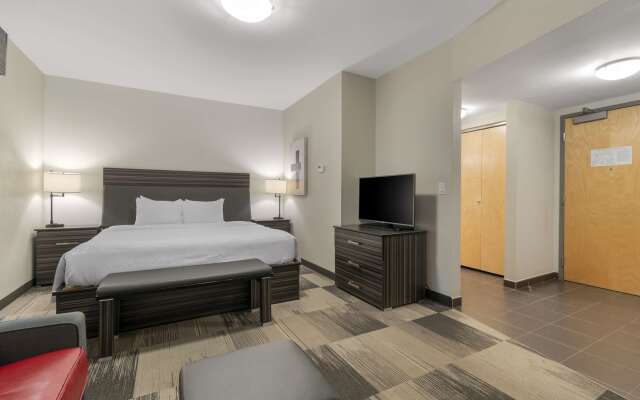 Best Western Plus Airport Inn & Suites