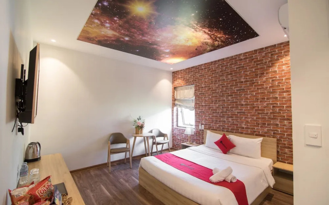 Tropical Forest Hostel & Apartments