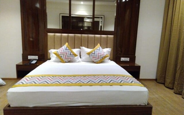 Oaktree Hotel