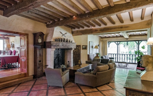 Plushy Villa in Sourzac With Pool, Fitness & Recreation Centre