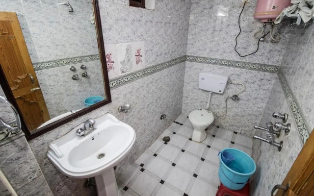 WOWSTAYZ Hotel Sahiwa