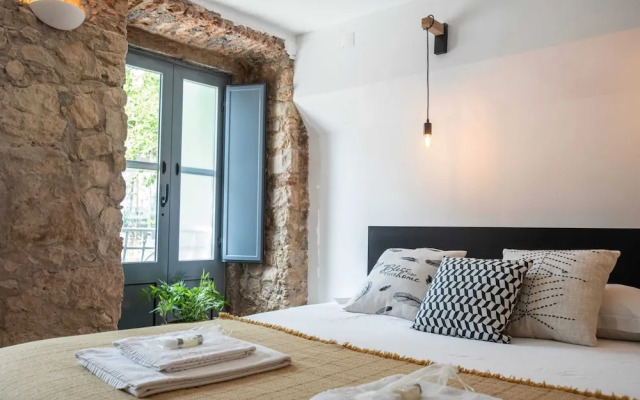Original Photographers Studio Apartment in Alcântara