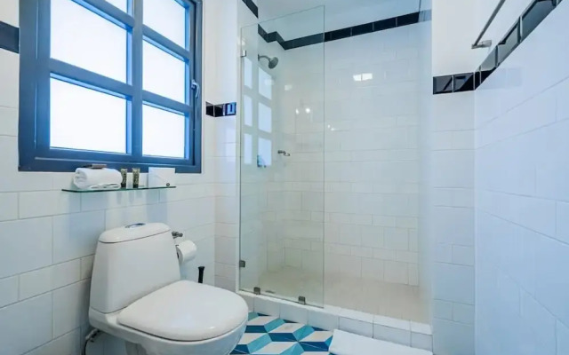 w Amazing 2BR in Santa Ana