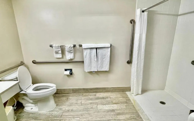 Holiday Inn Express Clemmons