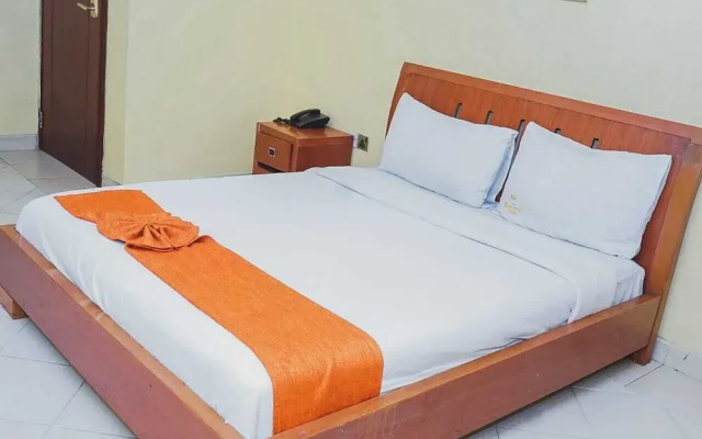 Raya Hotel CBD