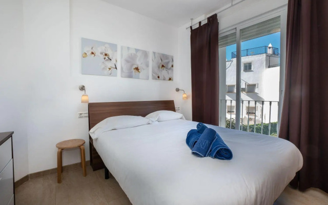 Plaza España, Paseo Nuevo 2B2D Menyber