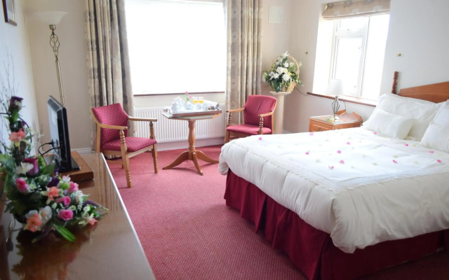 The Rhu Glenn Hotel