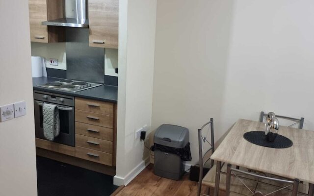 Central 2-bedroom Apartment, Chelmsford, Parking