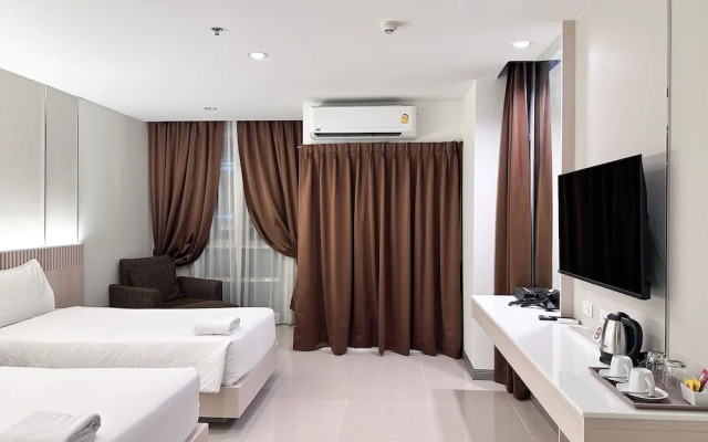 Crystal Suites Suvarnabhumi Airport