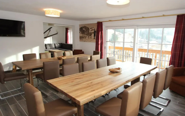 Chalet in Saalbach-hinterglemm With Sauna