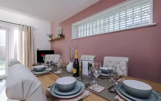 Manchester Oasis Retreat - 4 Bedroom House