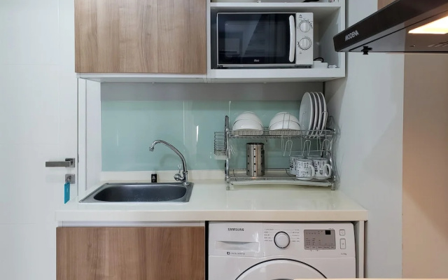 Comfort Living 2Br at Springlake Summarecon Bekasi Apartment – Kitchen – Bekasi