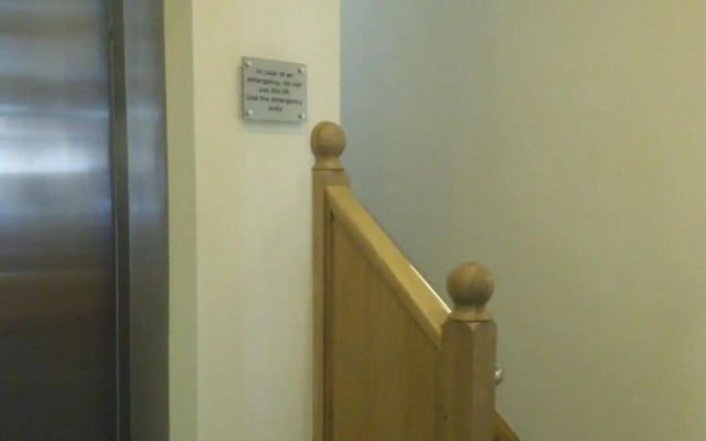Regency Hotel Parkside