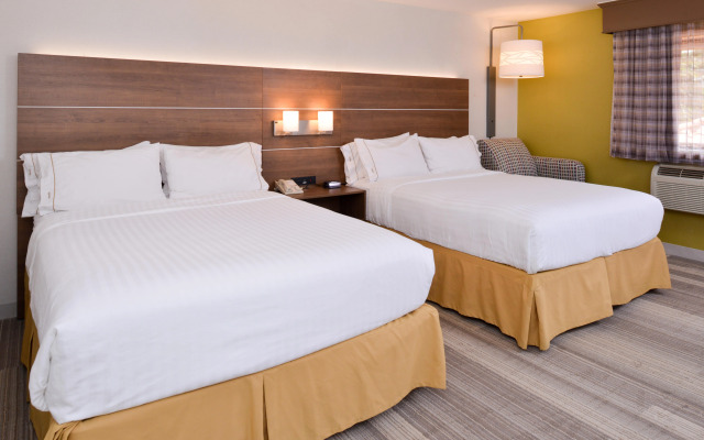 Holiday Inn Express Palm-Desert by IHG