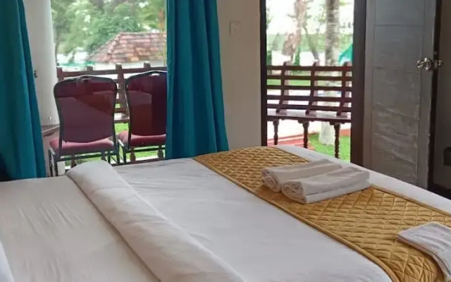 Goldfield Club & Lake Resort, Kumarakom