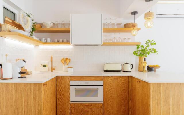 Sesimbra Panorama by Saudade