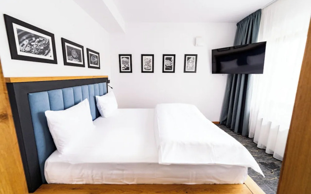 HOW Boutique and Hotel