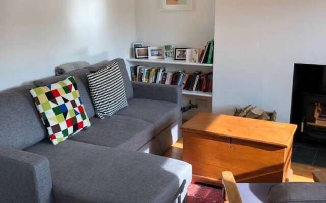 Bright And Stylish 1 Bedroom Apartment In London Fields