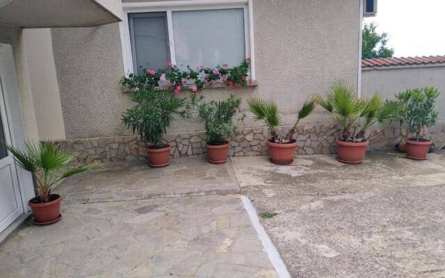 Panayotovi Guest House