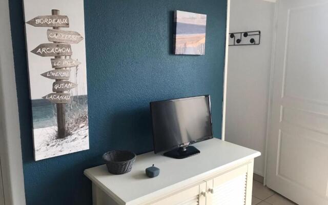 Joli T2 bord de mer parking piscine