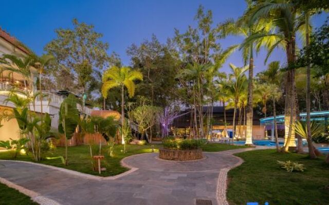 Xishuangbanna Peacock Valley Hot Spring VILLA Resort