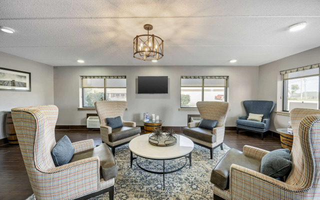 Best Western Shelbyville Inn and Suites Celebration Inn
