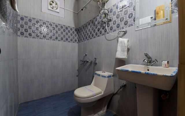 OYO 15028 Kalpana Homestay
