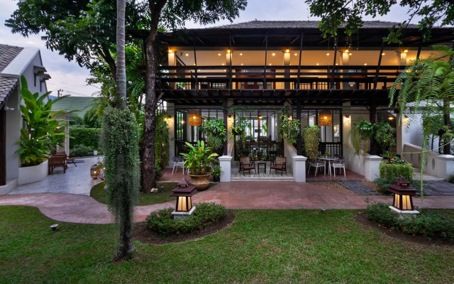 Ratchapruek Lanna Boutique