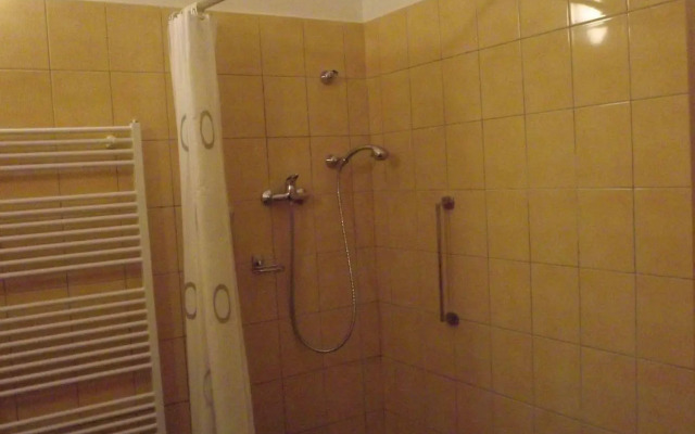 Hotel Zatkuv dum