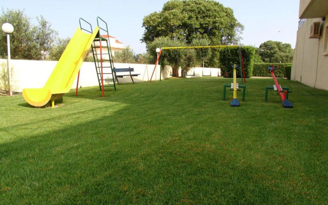 Summerland Hotel & Bungalows