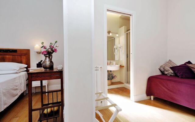 Amaranto Romano Hotel