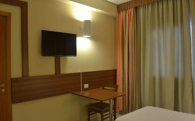 Salto Plaza Hotel