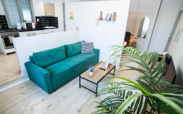 Z30 Studio In The City Center.