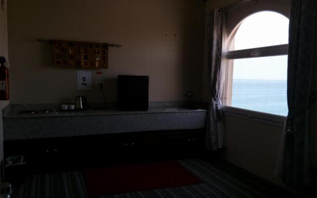 Sur Bandar Al Ayjah Hotel Apartments