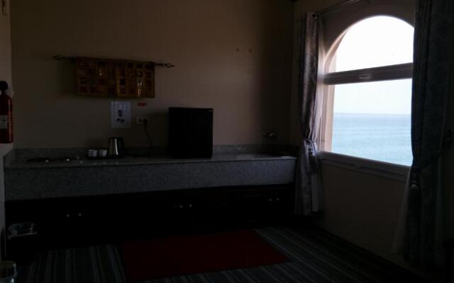 Sur Bandar Al-Ayjah Hotel Apartment