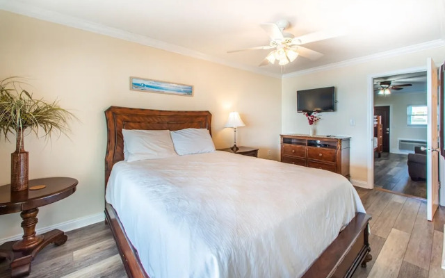 Sand Dollar Townhome #14- OLD