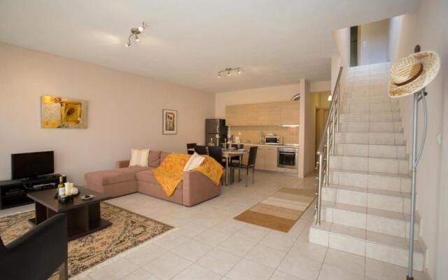 Al Mare Villas