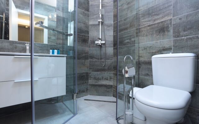 Stay Inn  on Buzand Str. 97