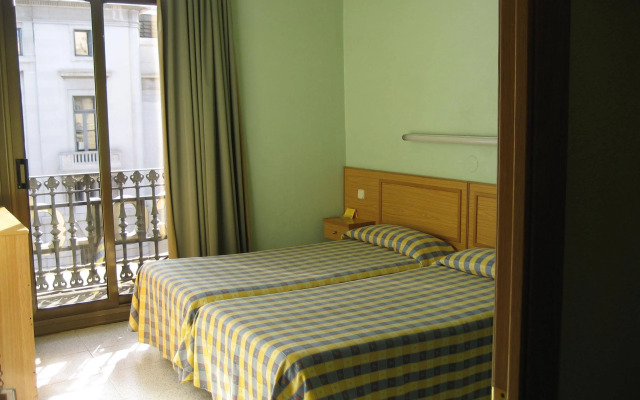 Hostal Nuevo Colon
