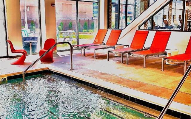 Aloft St. Louis Cortex